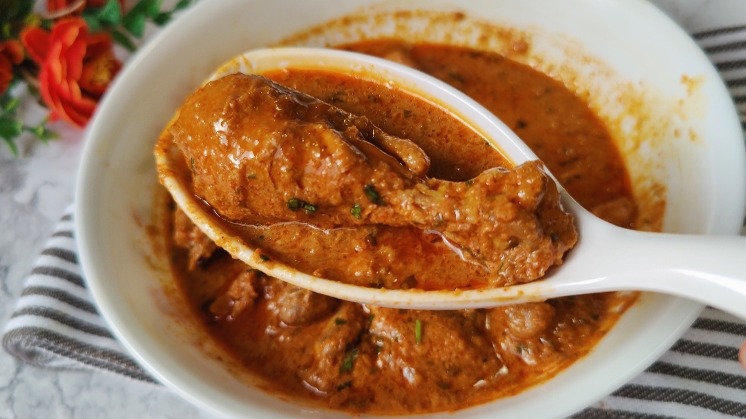 SHAHI CHICKEN